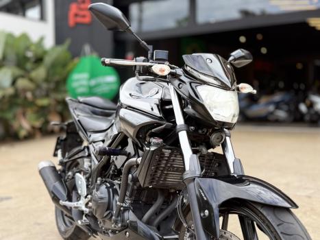 YAMAHA MT-03 300 , Foto 2