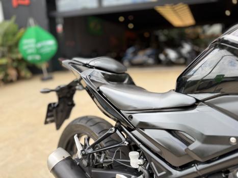 YAMAHA MT-03 300 , Foto 11