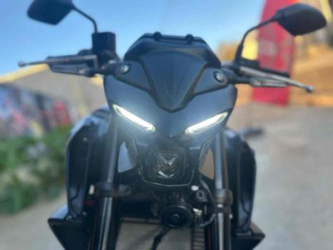 YAMAHA MT-03 300 ABS, Foto 3 YAMAHA MT-03 300 ABS, Foto 3