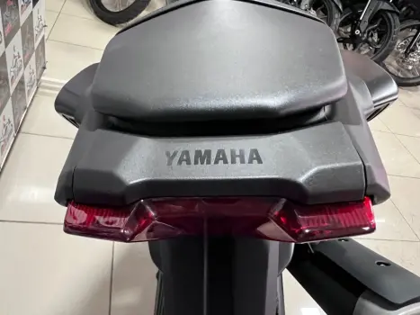 YAMAHA MT-03 300 ABS, Foto 10