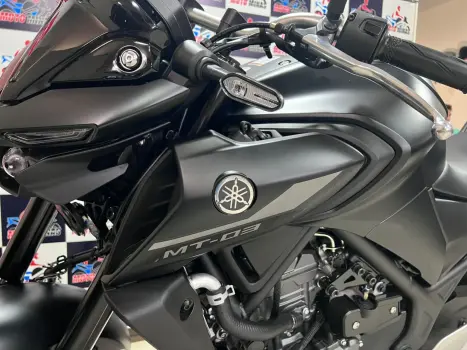 YAMAHA MT-03 300 ABS, Foto 14