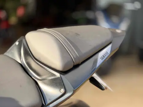 YAMAHA MT-03 300 ABS, Foto 9