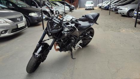 YAMAHA MT-03 300 ABS, Foto 5