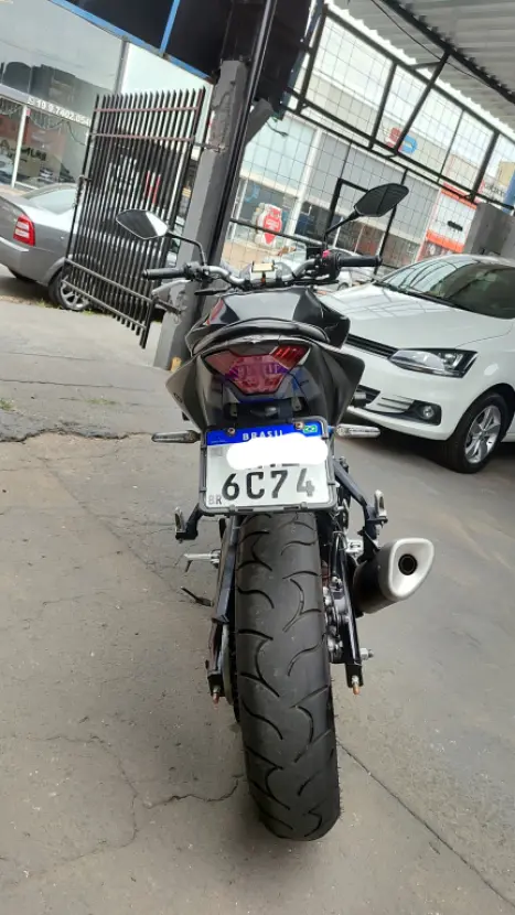 YAMAHA MT-03 300 ABS, Foto 10