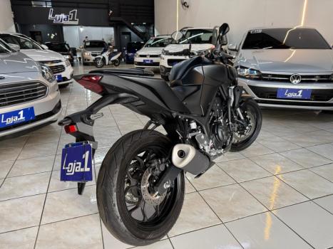 YAMAHA MT-03 300 ABS, Foto 5