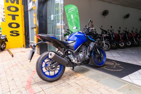 YAMAHA MT-03 300 ABS, Foto 4
