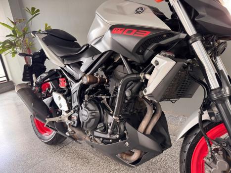 YAMAHA MT-03 300 ABS, Foto 16