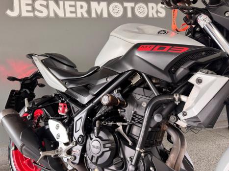 YAMAHA MT-03 300 ABS, Foto 21