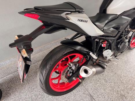YAMAHA MT-03 300 ABS, Foto 22