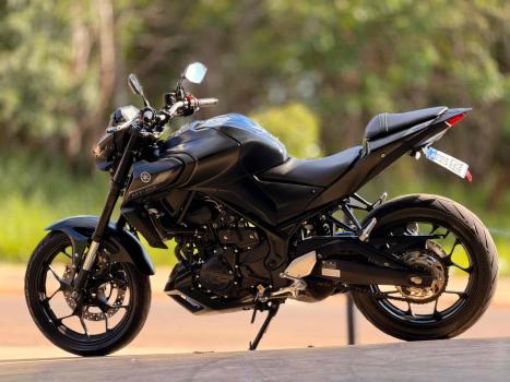 YAMAHA MT-03 300 ABS, Foto 6