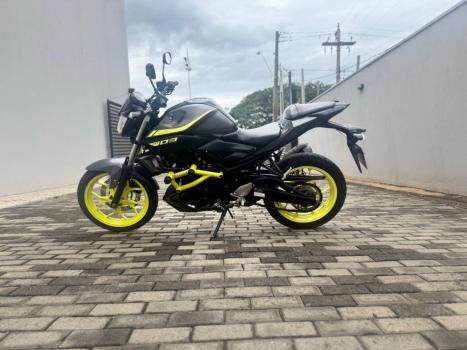 YAMAHA MT-03 300 ABS, Foto 2
