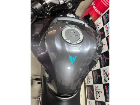 YAMAHA MT-03 300 ABS, Foto 7