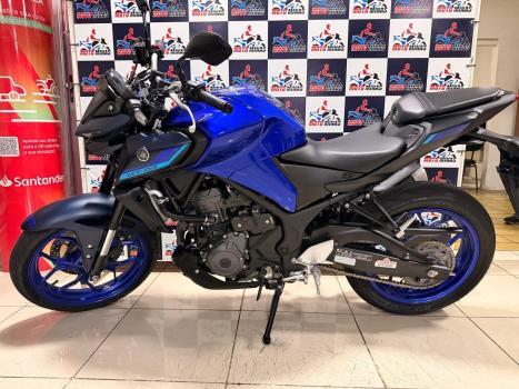YAMAHA MT-03 300 ABS, Foto 1