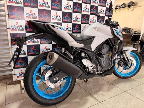 YAMAHA MT-03 300 ABS, Foto 6