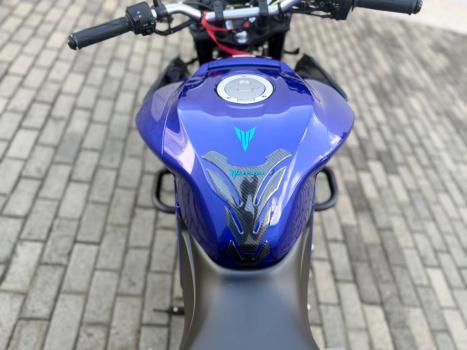 YAMAHA MT-03 300 ABS, Foto 4