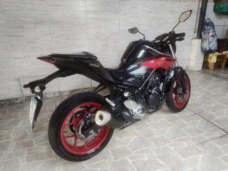 YAMAHA MT-03 300 ABS, Foto 3