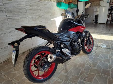 YAMAHA MT-03 300 ABS, Foto 5