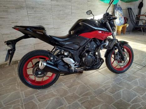 YAMAHA MT-03 300 ABS, Foto 6
