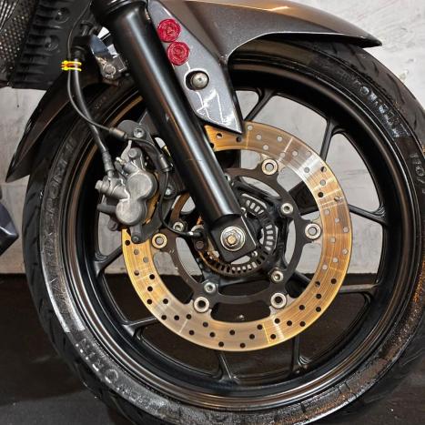 YAMAHA MT-03 300 ABS, Foto 8