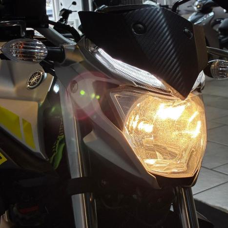 YAMAHA MT-03 300 ABS, Foto 15