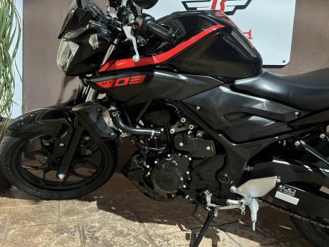 YAMAHA MT-03 300 ABS, Foto 3