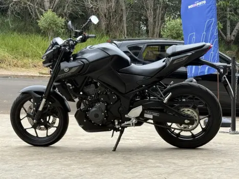 YAMAHA MT-03 300 ABS, Foto 6