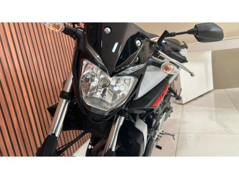 YAMAHA MT-03 300 ABS, Foto 8