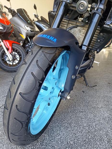 YAMAHA MT-03 300 ABS, Foto 11