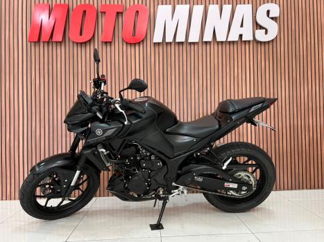 YAMAHA MT-03 300 ABS, Foto 1