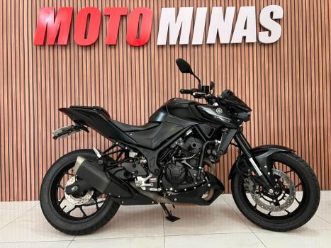 YAMAHA MT-03 300 ABS, Foto 4