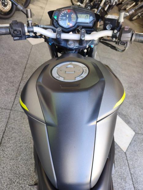 YAMAHA MT-03 300 ABS, Foto 7