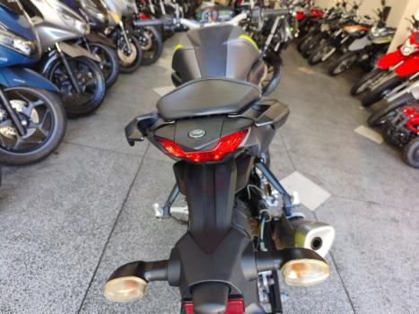 YAMAHA MT-03 300 ABS, Foto 8