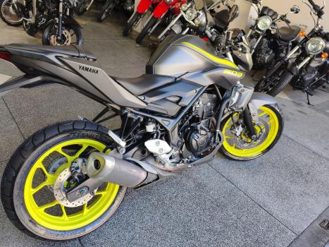 YAMAHA MT-03 300 ABS, Foto 9