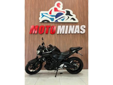 YAMAHA MT-03 300 ABS, Foto 2