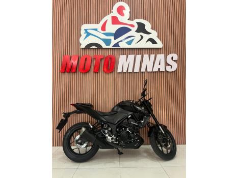 YAMAHA MT-03 300 ABS, Foto 3