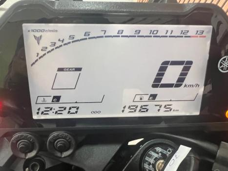 YAMAHA MT-03 300 ABS, Foto 5
