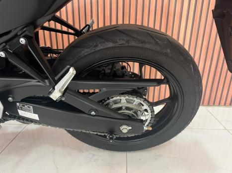 YAMAHA MT-03 300 ABS, Foto 8