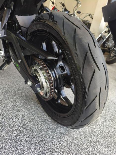 YAMAHA MT-03 300 ABS, Foto 11