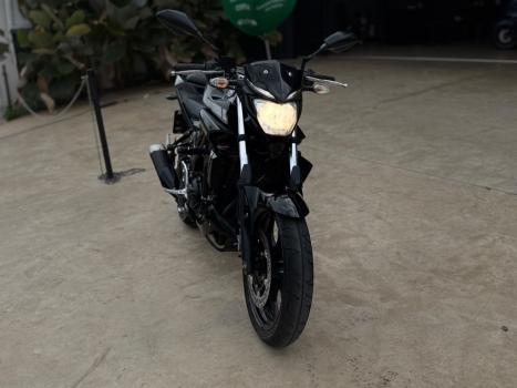 YAMAHA MT-03 300 ABS, Foto 4