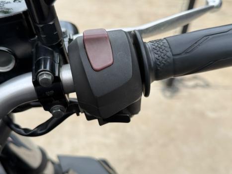 YAMAHA MT-03 300 ABS, Foto 8