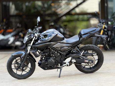 YAMAHA MT-03 300 ABS, Foto 2