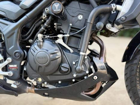 YAMAHA MT-03 300 ABS, Foto 4