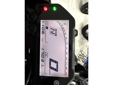 YAMAHA MT-03 300 ABS, Foto 5