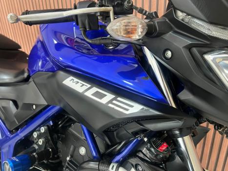 YAMAHA MT-03 300 ABS, Foto 9