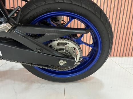 YAMAHA MT-03 300 ABS, Foto 11