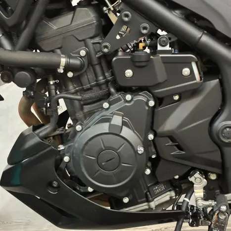 YAMAHA MT-03 300 ABS, Foto 13