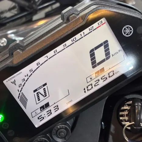 YAMAHA MT-03 300 ABS, Foto 18