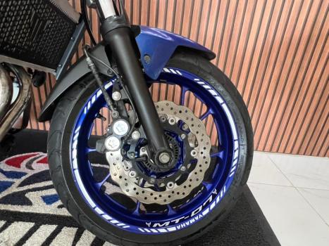 YAMAHA MT-07 700 , Foto 17