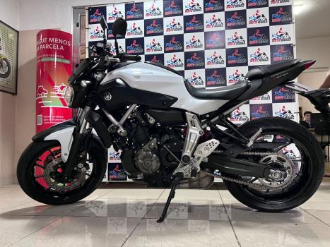 YAMAHA MT-07 700 ABS, Foto 1 YAMAHA MT-07 700 ABS, Foto 1