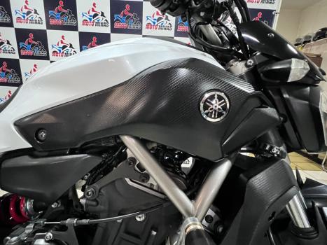 YAMAHA MT-07 700 ABS, Foto 10 YAMAHA MT-07 700 ABS, Foto 10
